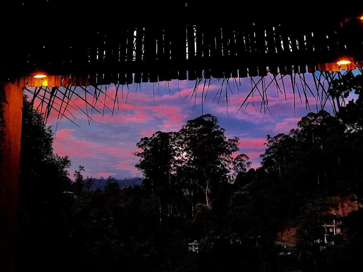 Shades Ella Hotel Luaran gambar